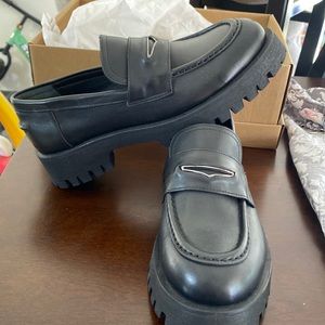 Steve Madden Lawrence Black Leather Women’s Shoes